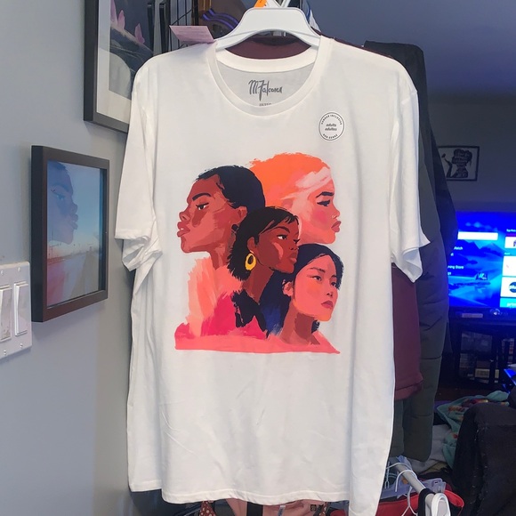 m falconer Tops - M Falconer women’s foundation painting 2xl shirt